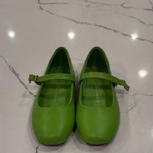 Age of Innocence Green Kids Mary Jane Shoes size 28